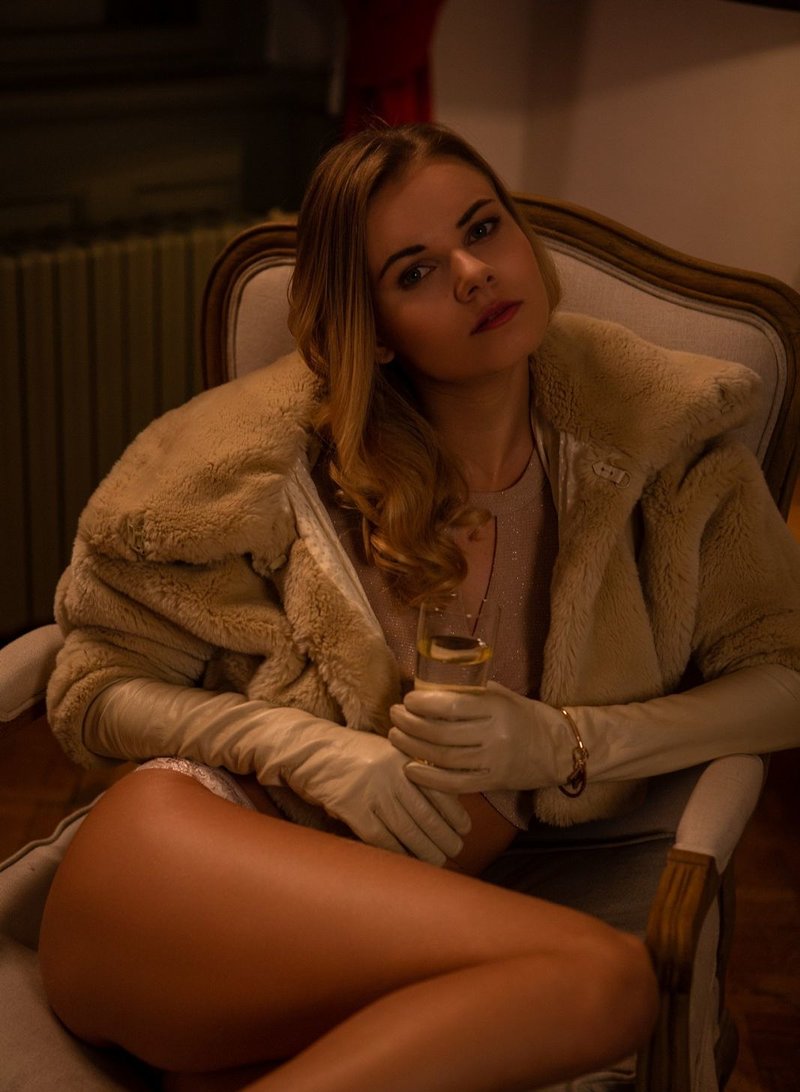 Василиса, 32